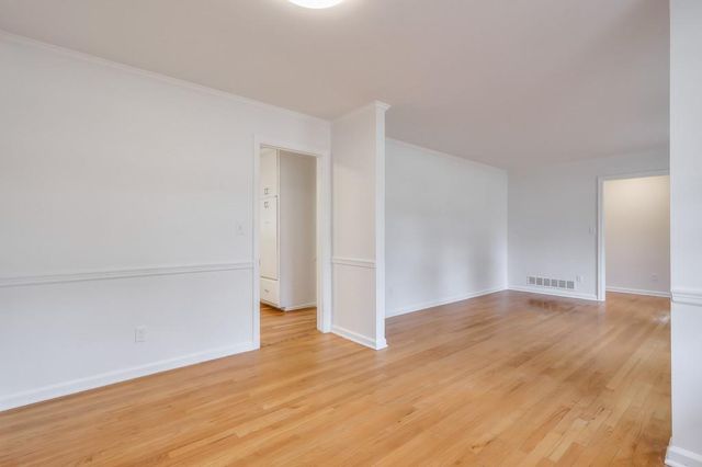 1055 Tuxedo Drive, Roswell, GA 30075
