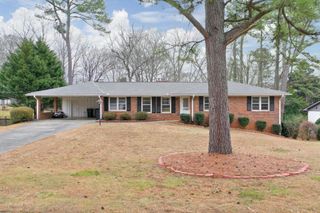 1055 Tuxedo Drive, Roswell, GA 30075