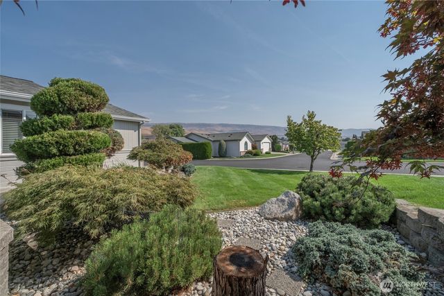 531 Nahalee Drive, East Wenatchee, WA 98802