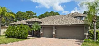 611 Easton Forest Circle SE, Palm Bay, FL 32909