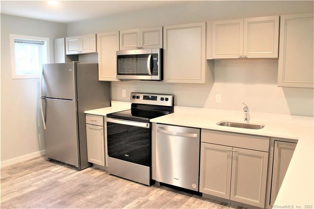 9 Goodhill Road 103, Bethel, CT 06801