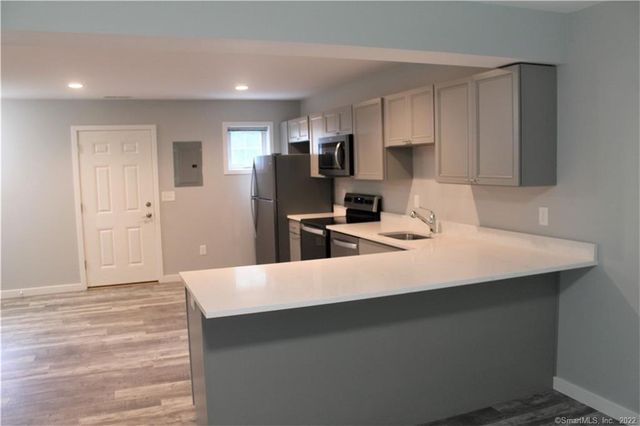 9 Goodhill Road 103, Bethel, CT 06801