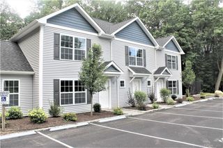 9 Goodhill Road 103, Bethel, CT 06801