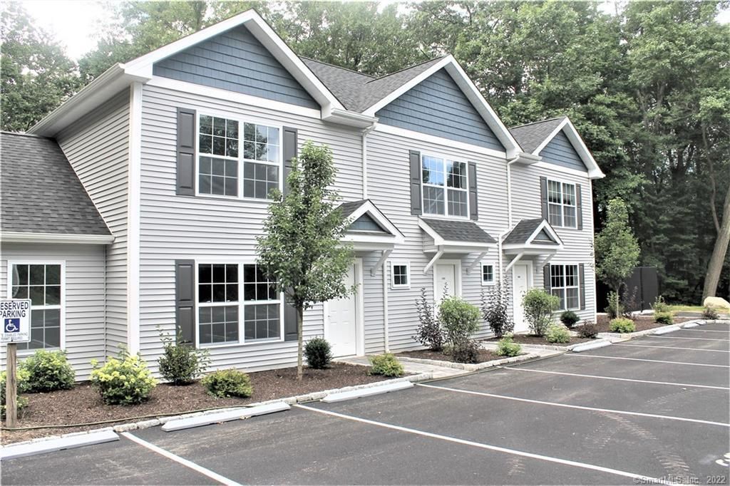 9 Goodhill Road 103, Bethel, CT 06801