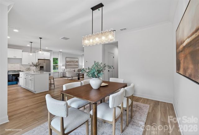 9006 Pinenoll Lane, Charlotte, NC 28215