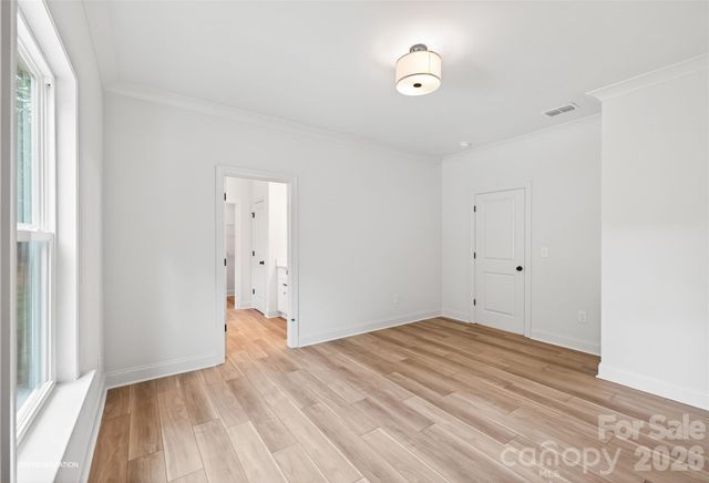 9006 Pinenoll Lane, Charlotte, NC 28215