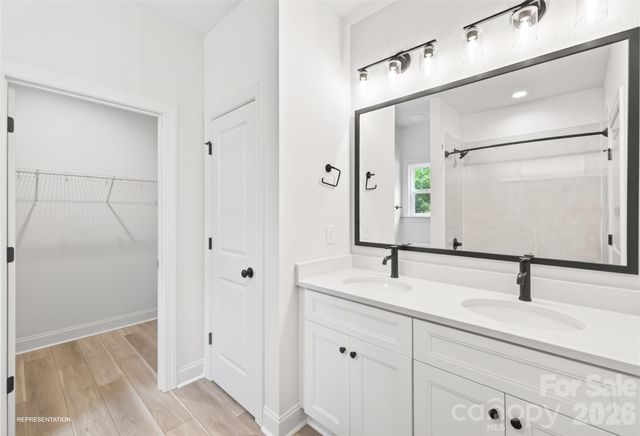 9006 Pinenoll Lane, Charlotte, NC 28215