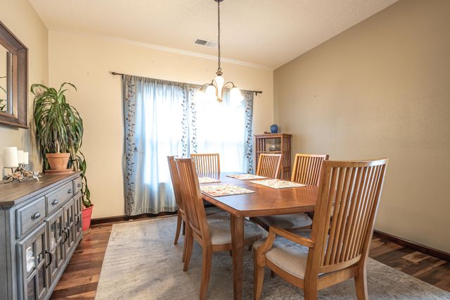 10601 Crandall Road SW, Albuquerque, NM 87121