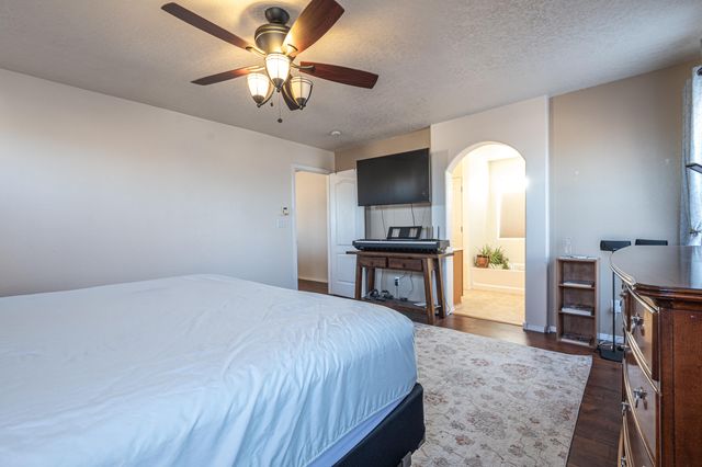 10601 Crandall Road SW, Albuquerque, NM 87121