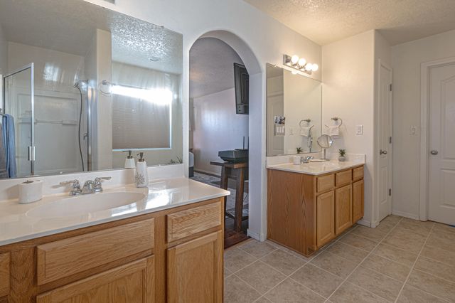 10601 Crandall Road SW, Albuquerque, NM 87121