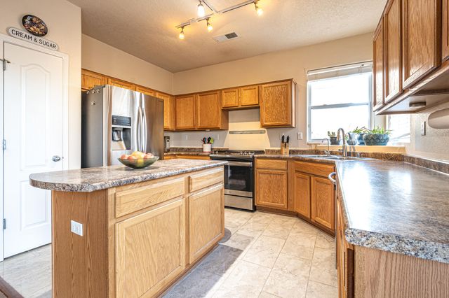 10601 Crandall Road SW, Albuquerque, NM 87121