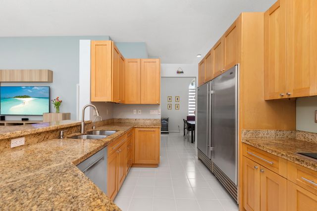 6040 NW 96th Way, Parkland, FL 33076