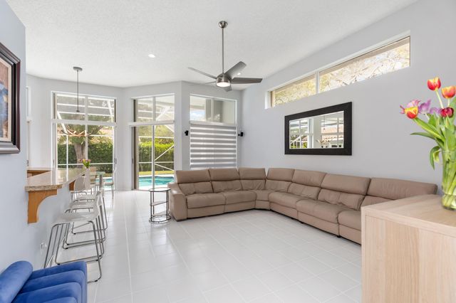 6040 NW 96th Way, Parkland, FL 33076