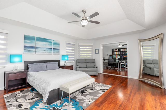 6040 NW 96th Way, Parkland, FL 33076