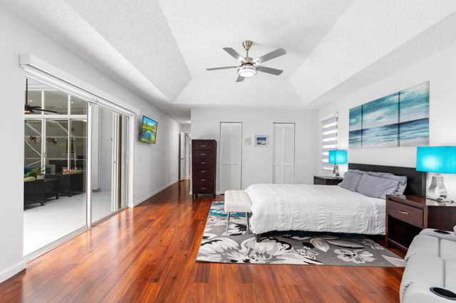 6040 NW 96th Way, Parkland, FL 33076