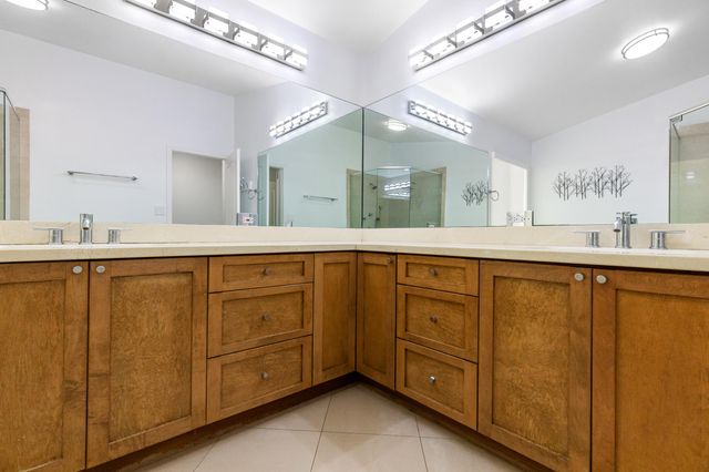 6040 NW 96th Way, Parkland, FL 33076