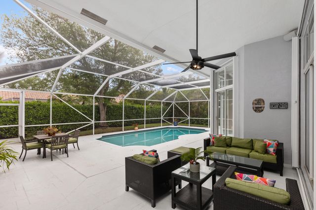 6040 NW 96th Way, Parkland, FL 33076