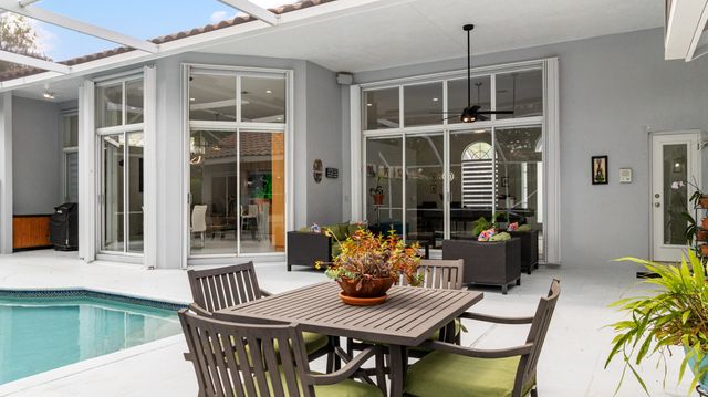 6040 NW 96th Way, Parkland, FL 33076