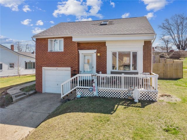 49 Montraver Dr, Monessen, PA 15062