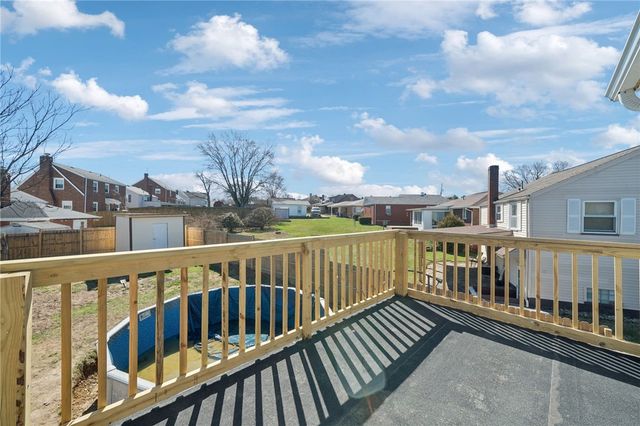 49 Montraver Dr, Monessen, PA 15062