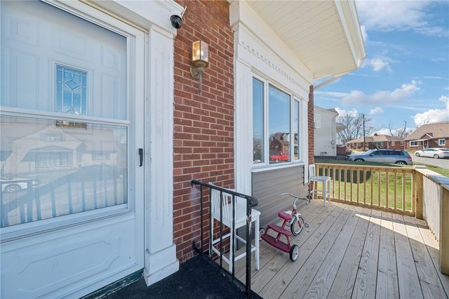 49 Montraver Dr, Monessen, PA 15062