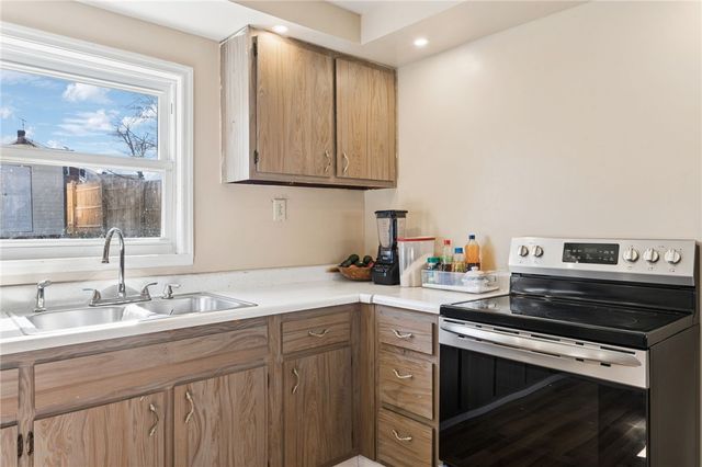 49 Montraver Dr, Monessen, PA 15062