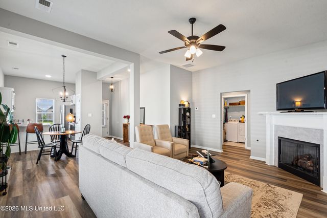 1627 Thomas Street, Horn Lake, MS 38637