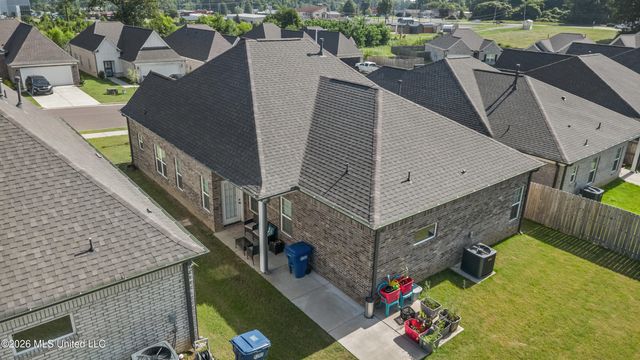 1627 Thomas Street, Horn Lake, MS 38637