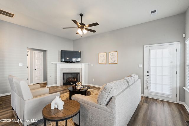1627 Thomas Street, Horn Lake, MS 38637