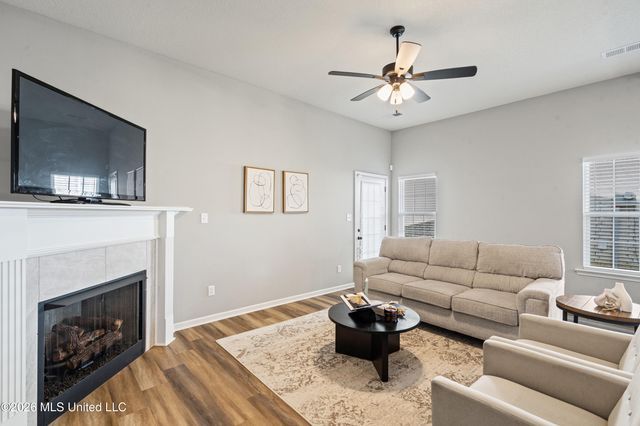 1627 Thomas Street, Horn Lake, MS 38637