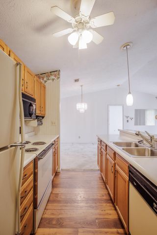 28 Rio Grande Circle, 6, Florence, KY 41042