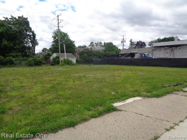 12919 W 7 Mile Road, Detroit, MI 48235