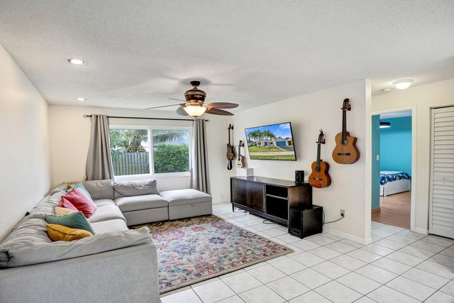 11614 SW 50th Street, Cooper City, FL 33330