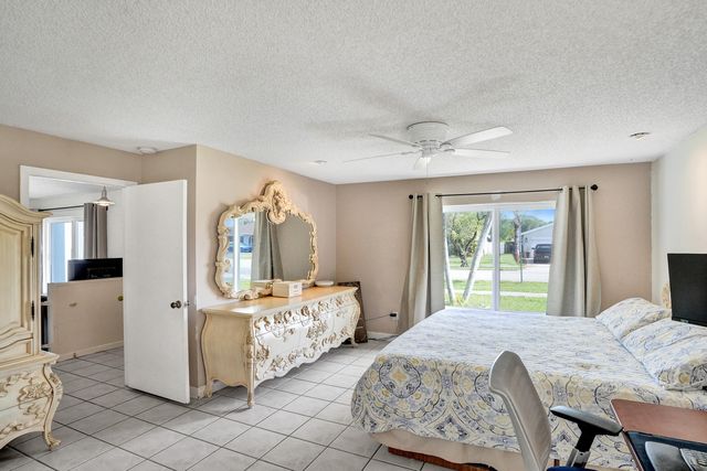 11614 SW 50th Street, Cooper City, FL 33330