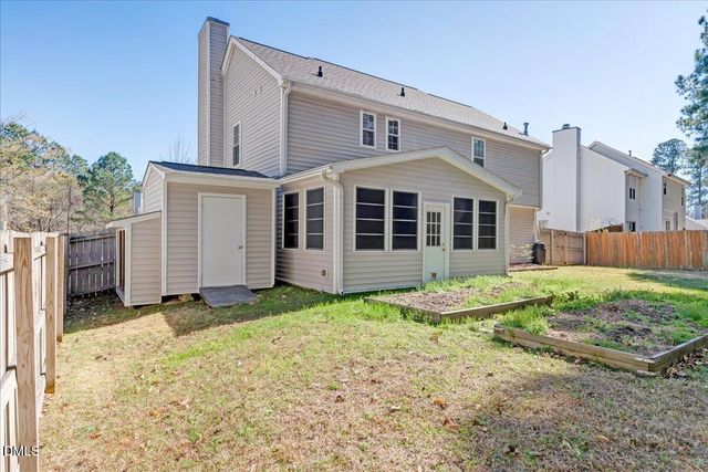 15 N Indiancreek Place, Durham, NC 27703