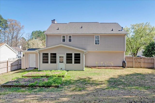 15 N Indiancreek Place, Durham, NC 27703