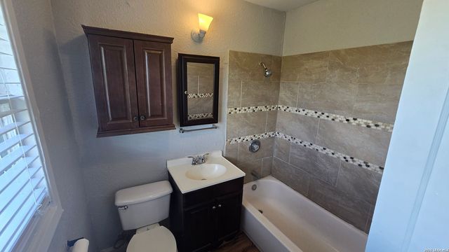 407 NATALEN AVE, San Antonio, TX 78209