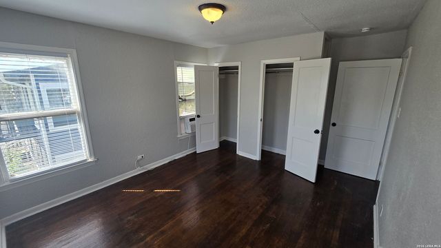 407 NATALEN AVE, San Antonio, TX 78209