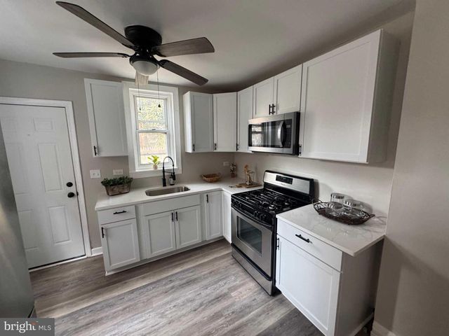 517 DELAMORE PL, Wilmington, DE 19805