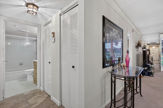 7640 NW 18TH Street 105, Margate, FL 33063