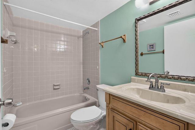 7640 NW 18TH Street 105, Margate, FL 33063