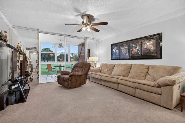 7640 NW 18TH Street 105, Margate, FL 33063