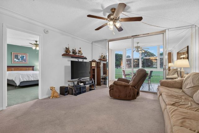 7640 NW 18TH Street 105, Margate, FL 33063
