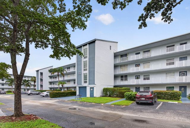 7640 NW 18TH Street 105, Margate, FL 33063