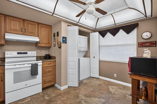 7640 NW 18TH Street 105, Margate, FL 33063