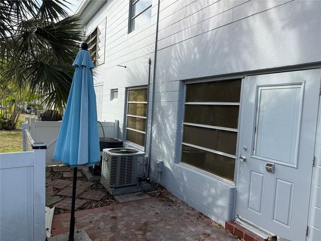 4295 58TH WAY N 1606, Kenneth City, FL 33709