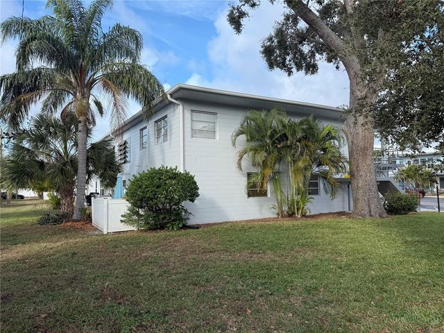 4295 58TH WAY N 1606, Kenneth City, FL 33709