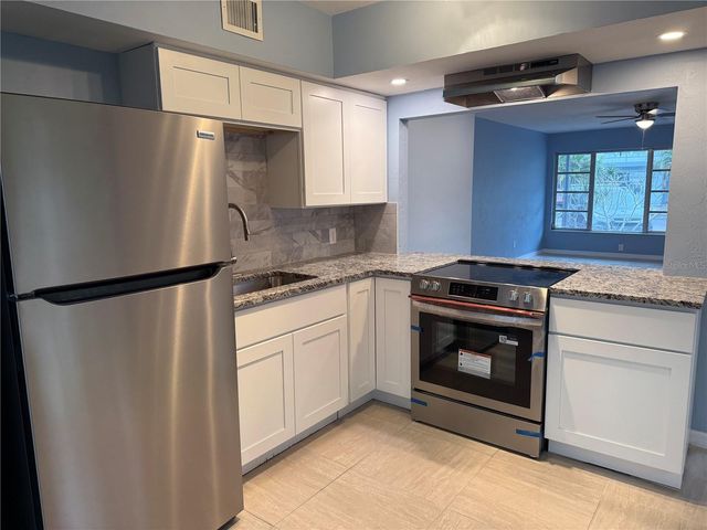 4295 58TH WAY N 1606, Kenneth City, FL 33709