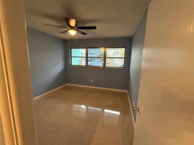 4295 58TH WAY N 1606, Kenneth City, FL 33709