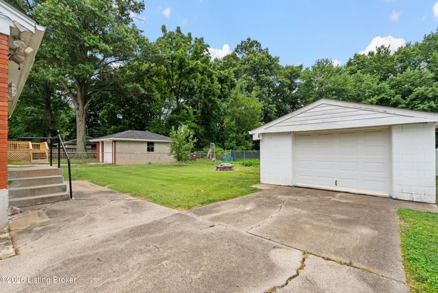 3213 Rosewedge Way, Louisville, KY 40216